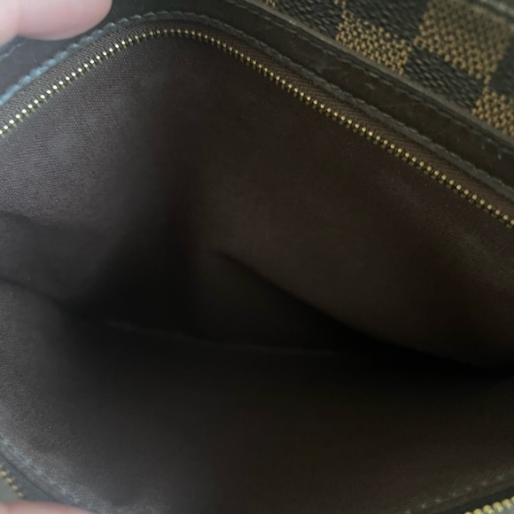 Louis Vuitton Damier Ebene Pochette Bosphore - Picture 10 of 15